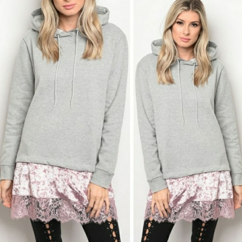 🌸Cozy hoodie w/ Camisole trim🌸